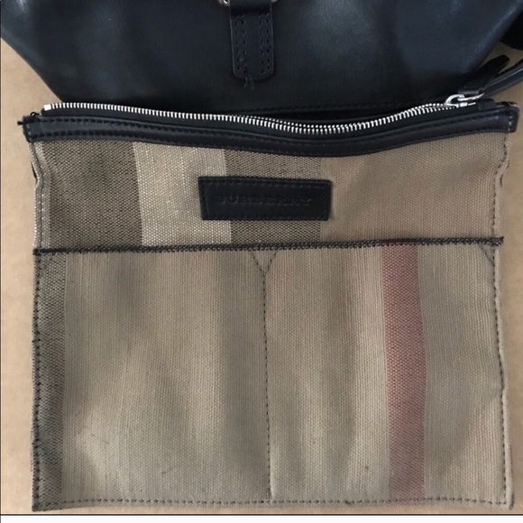 Authentic Burberry Bag- large canvas - Picture 4 of 10